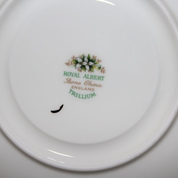 Royal Albert Trillium Mug & Saucer Set | Royal Albert Vintage China - Picture 8 of 16